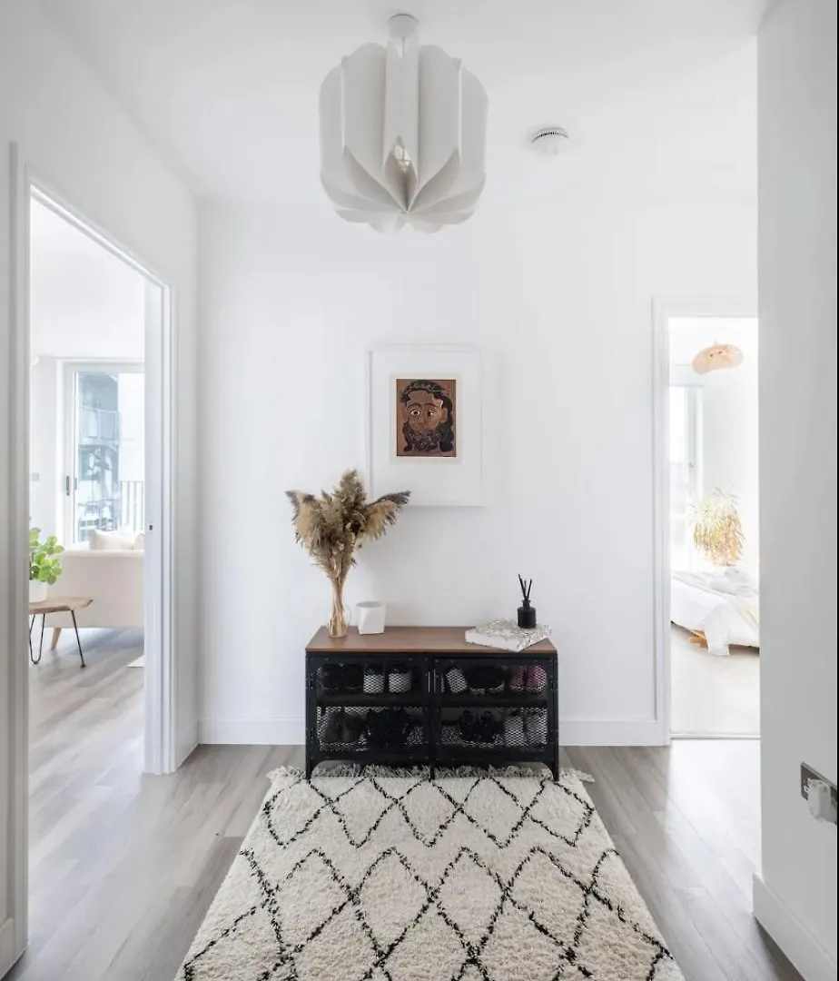 Scandi Style Flat In London With Private Terrace Apartment