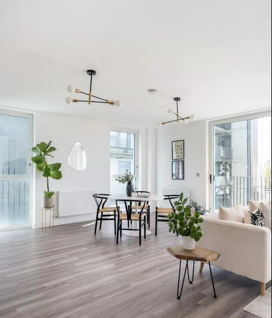 Scandi Style Flat In London With Private Terrace