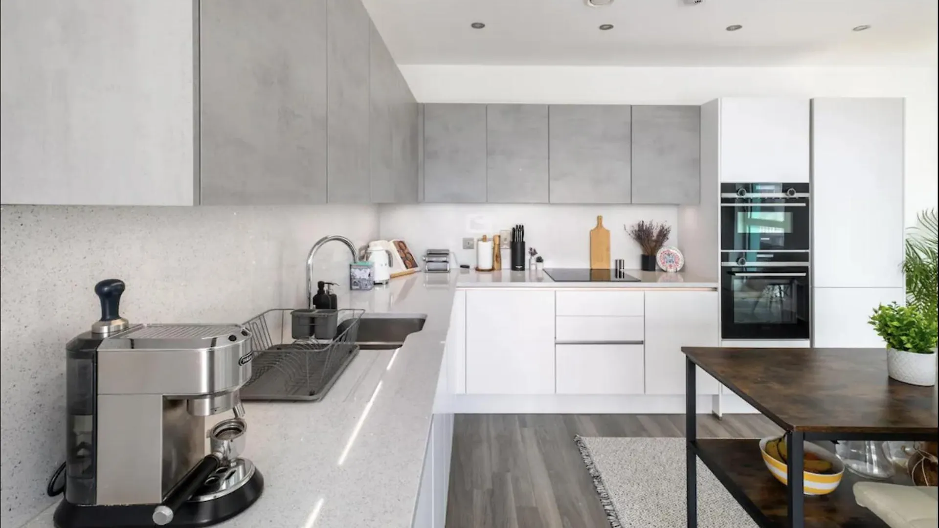 Apartament Scandi Style Flat In London With Private Terrace