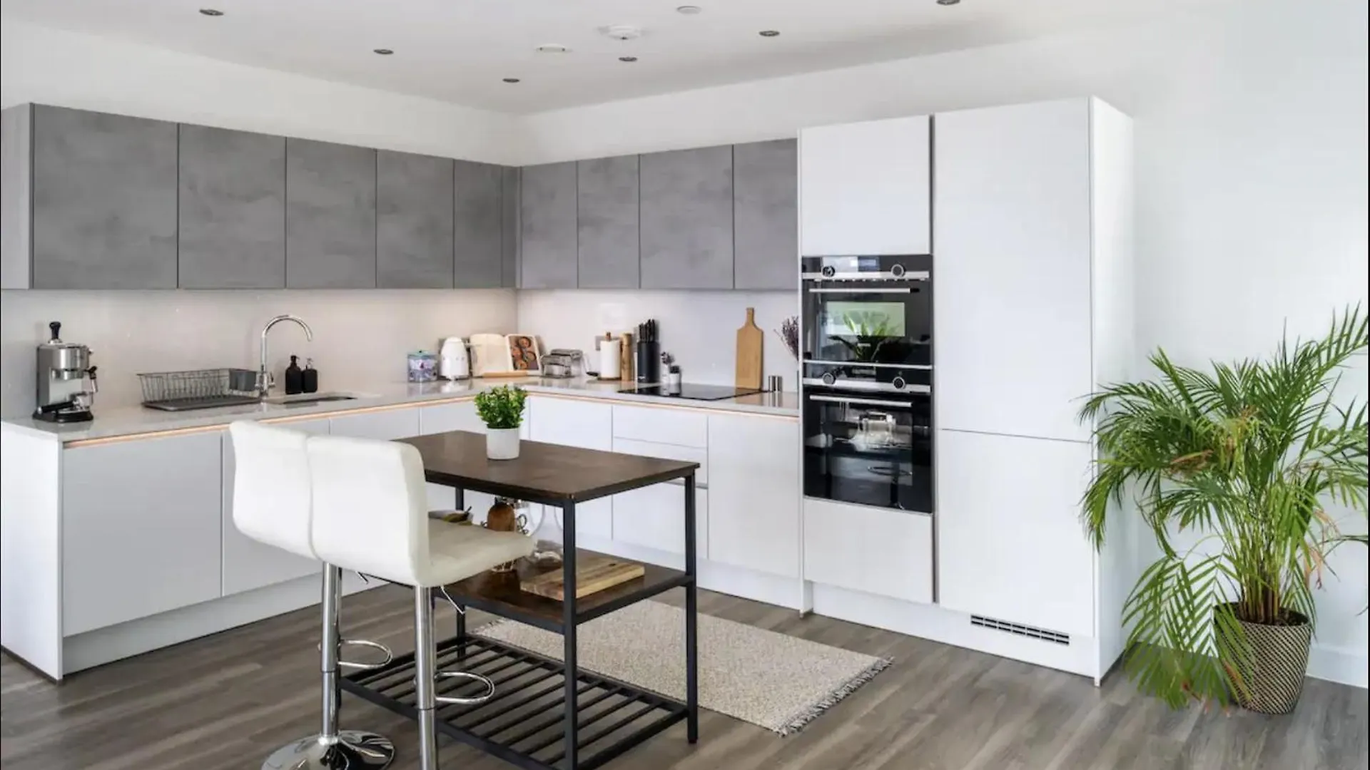 Scandi Style Flat In London With Private Terrace 0*,